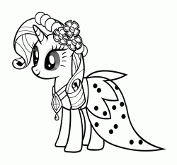 Rarity wears a beautiful coat